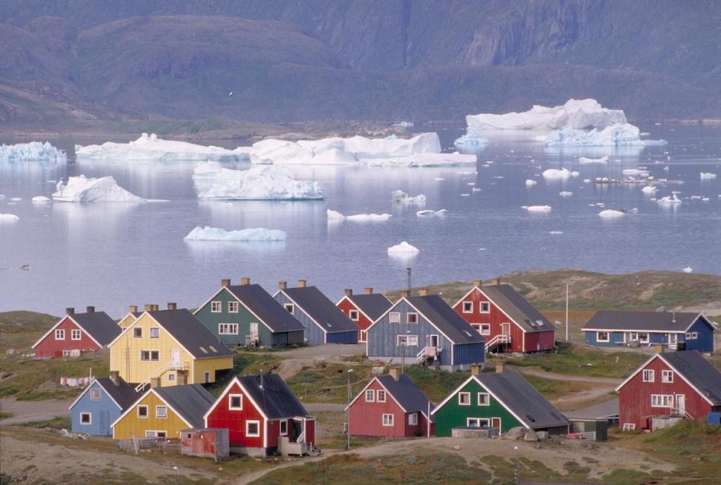 Hotel Narsaq Exterior photo